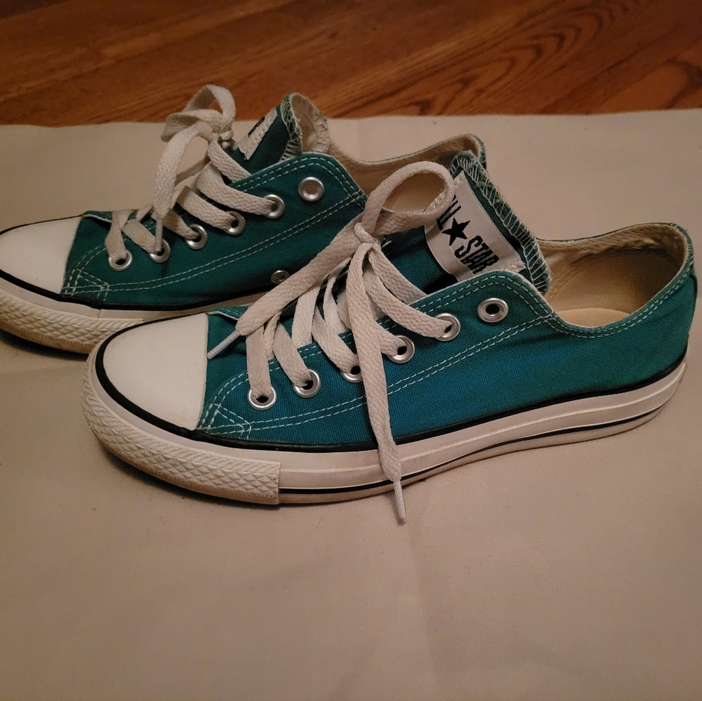SOLD- Green/ Teal Converse